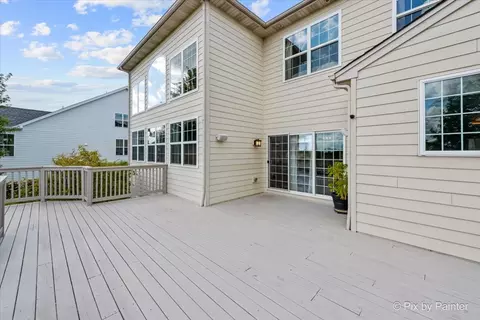 Exterior - 3511 Tournament Dr, Elgin, IL 60124 photo 3 of 8