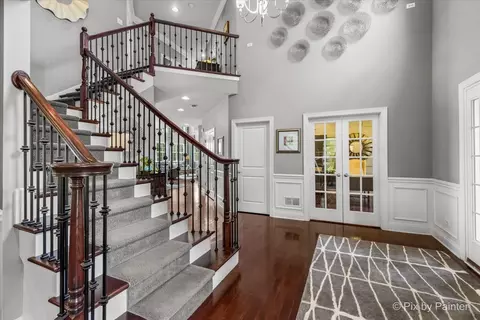 Entry Way - 3511 Tournament Dr, Elgin, IL 60124 photo 2 of 5