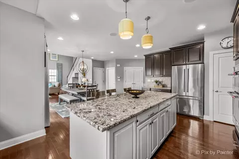 Kitchen - 3511 Tournament Dr, Elgin, IL 60124 photo 3 of 5