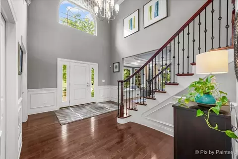 Entry Way - 3511 Tournament Dr, Elgin, IL 60124 photo 3 of 5
