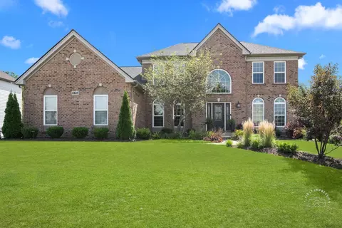 3547 Tournament Dr, Elgin, IL 60124