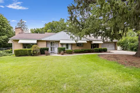 2510 Bradley Rd, Rockford, IL 61107