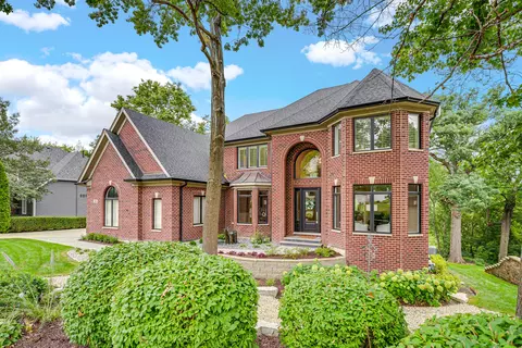 731 Reserve Ct, South Elgin, IL 60177
