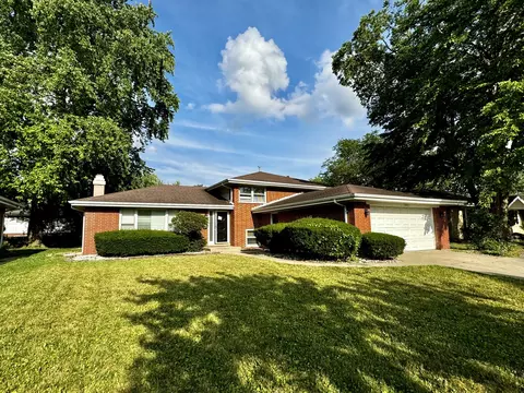16921 Greenwood Ave, South Holland, IL 60473