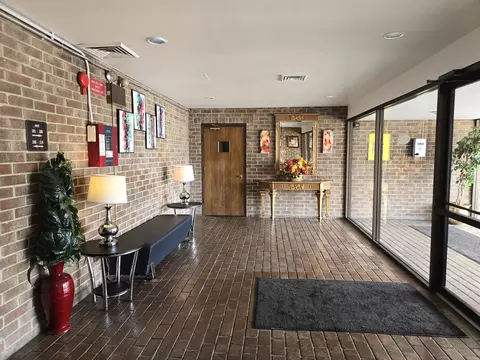 Entry Way - 7 E Carriageway Dr #206, Hazel Crest, IL 60429 photo 1 of 2