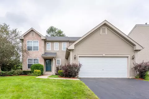 140 Winding Canyon Way, Algonquin, IL 60102
