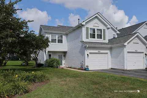 17801 W Braewick Rd, Gurnee, IL 60031