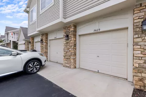 Exterior - 7431 Thomas Dr, Loves Park, IL 61111 photo 2 of 4