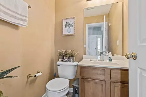 Bath - 7431 Thomas Dr, Loves Park, IL 61111 photo 1 of 2