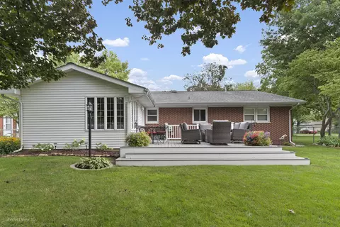 Exterior - 849 E North St, Morris, IL 60450 photo 2 of 4