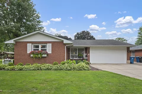 849 E North St, Morris, IL 60450