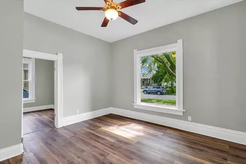 Living - 206 E Daggy St, Tuscola, IL 61953 photo 1 of 2