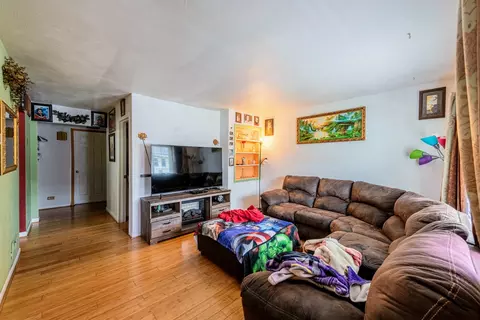 Living - 443 Jefferson Ave, Elgin, IL 60120 photo 1 of 1
