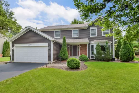 220 Aldrin Ave, Batavia, IL 60510