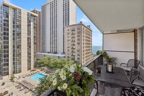 71 E Division St #906, Chicago, IL 60610 photo 7
