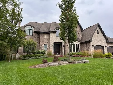 12235 Foxborough Dr, Mokena, IL 60448