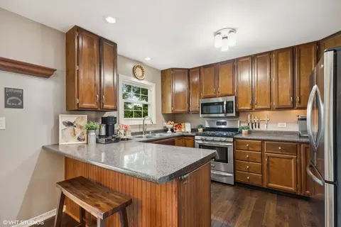 35050 Frontage Rd, Ingleside, IL 60041 photo 4