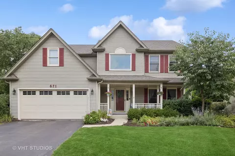 671 Brooklyn Dr, Aurora, IL 60502
