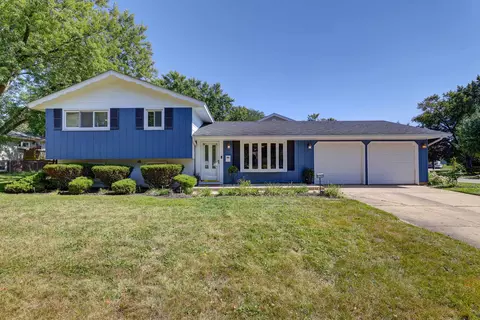1717 Vassar Ct, Schaumburg, IL 60193