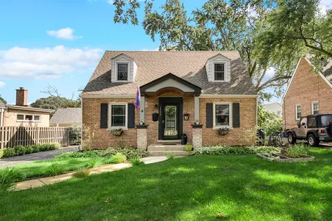 1308 Manchester Rd, Wheaton, IL 60187