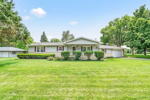 14670 Hiawatha Ln, Somonauk, IL 60552