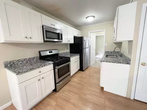 1719 Flower St, Mchenry, IL 60050 photo 6