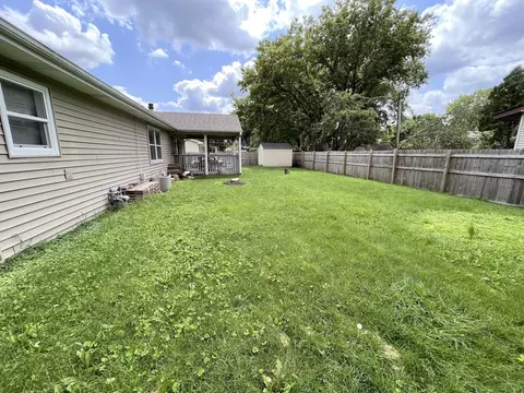 1719 Flower St, Mchenry, IL 60050 photo 18
