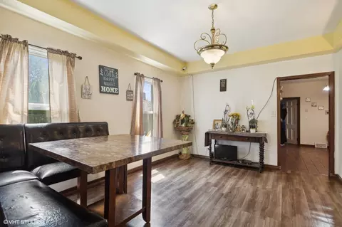 Entry Way - 412 Moseley St, Elgin, IL 60123 photo 1 of 1