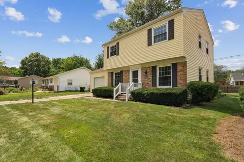 1807 Rebecca Dr, Champaign, IL 61821