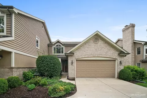 2767 Downing Ct, Aurora, IL 60502