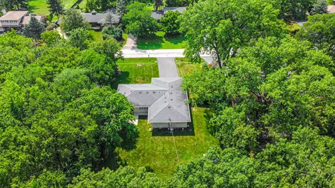 9 S711 William Dr, Willowbrook, IL 60521 photo 4