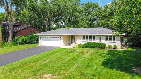 9 S711 William Dr, Willowbrook, IL 60521 photo 25