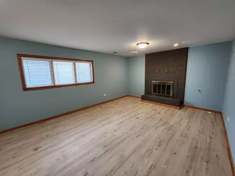8304 S 77th Ct, Bridgeview, IL 60455 photo 17