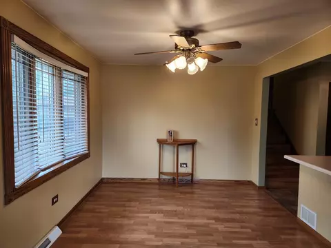8304 S 77th Ct, Bridgeview, IL 60455 photo 5