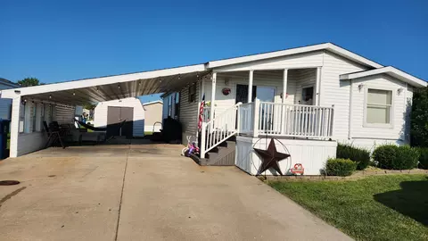 37 Saint Pauls Dr, Bourbonnais, IL 60914