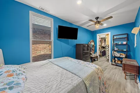 Bedroom - 3522 S Honore St, Chicago, IL 60609 photo 4 of 6