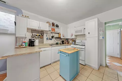 Kitchen - 3522 S Honore St, Chicago, IL 60609 photo 1 of 3
