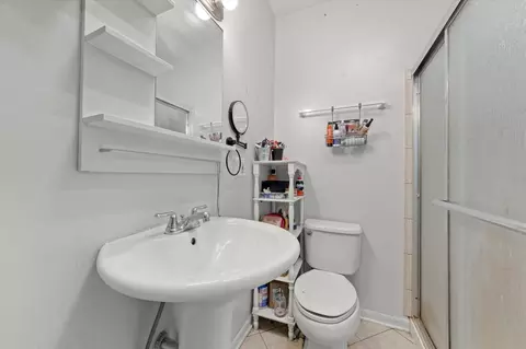 Bath - 3522 S Honore St, Chicago, IL 60609 photo 1 of 2