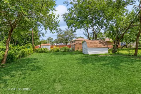 Exterior - 14333 Millard Ave, Midlothian, IL 60445 photo 3 of 5