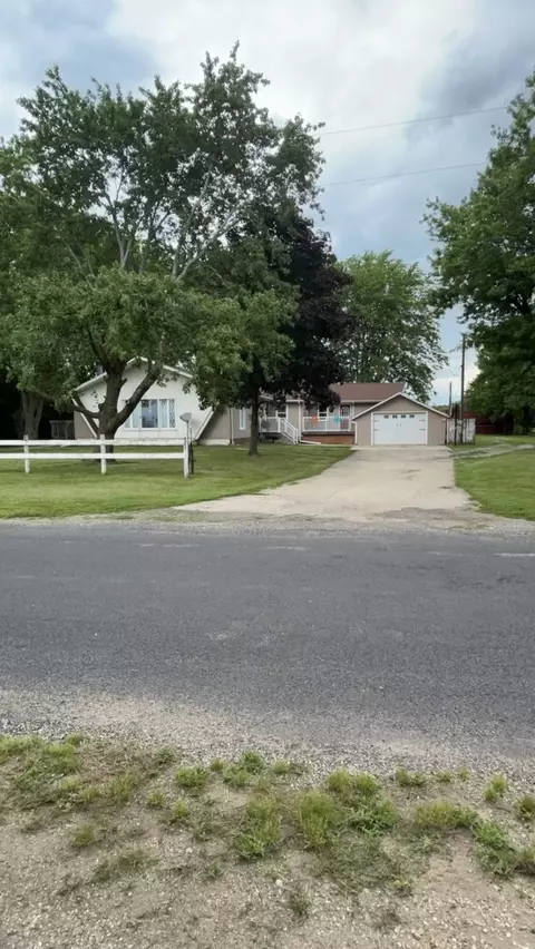 10600 Osage Rd, Prophetstown, IL 61277