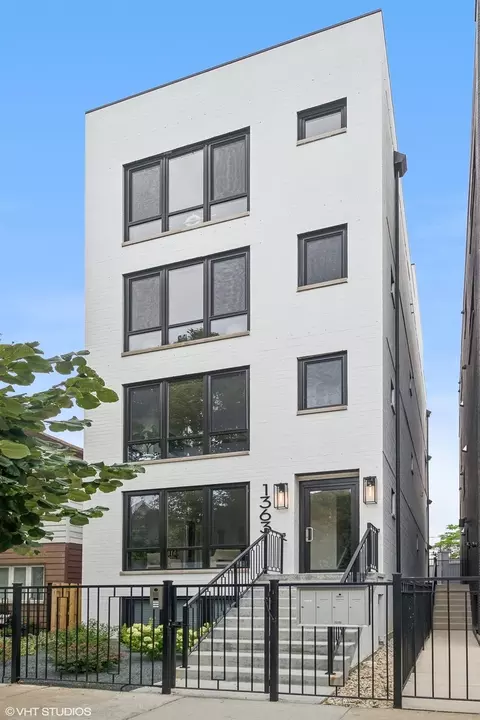 1363 W Hubbard St #3, Chicago, IL 60642