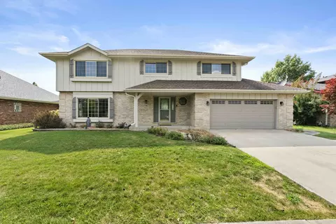 17748 Tulip Ln, Tinley Park, IL 60477