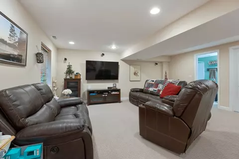 Other - 2 Charminster Ct, Algonquin, IL 60102 photo 5 of 6