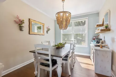 Dining - 2 Charminster Ct, Algonquin, IL 60102 photo 1 of 1