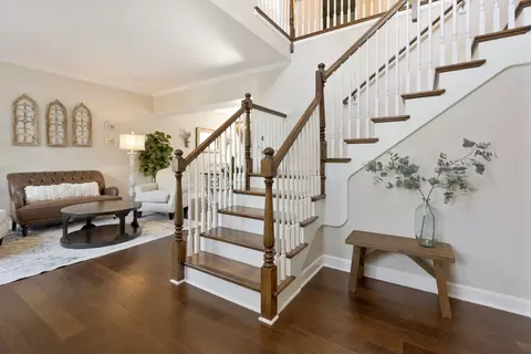 Entry Way - 2 Charminster Ct, Algonquin, IL 60102 photo 1 of 1