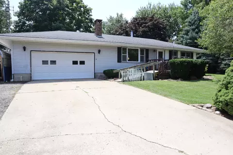 406 E Jackson St, Ohio, IL 61349