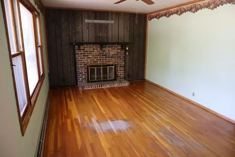 406 E Jackson St, Ohio, IL 61349 photo 3