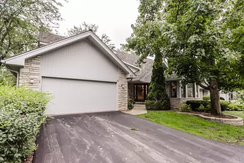 63 Malibu Ct, Burr Ridge, IL 60527 photo 2