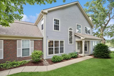 1128 Coldspring Rd, Elgin, IL 60120 photo 2