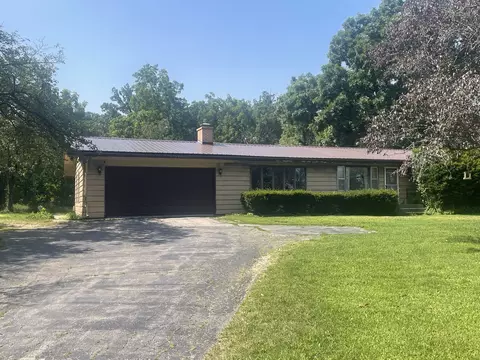 Exterior - 13076 Cherry Rd, Genoa, IL 60135 photo 4 of 4